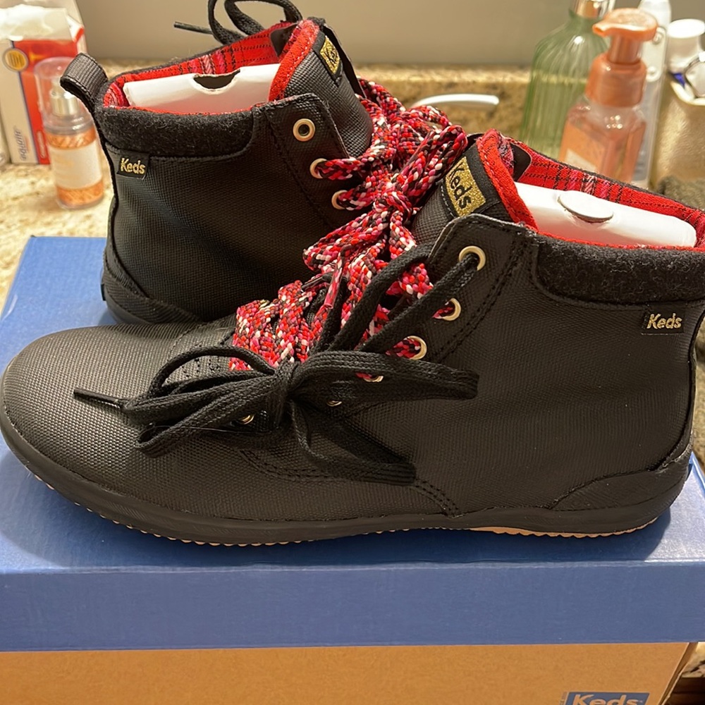Brand new Keds bootie.